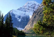 王曉晨指出瓦塞爾在攻防兩端仍存在諸多不足 但他始終保持低調努力的態度.